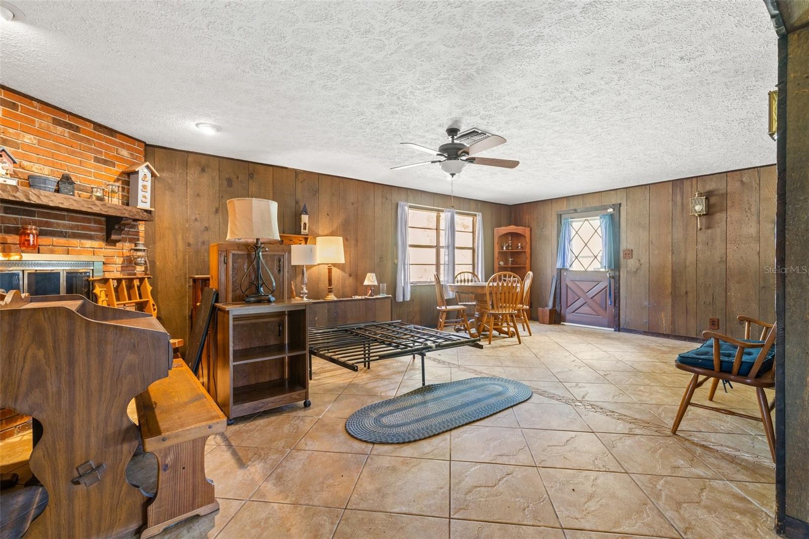 1114 HUMMINGBIRD LN, BRANDON, FL, 33511
