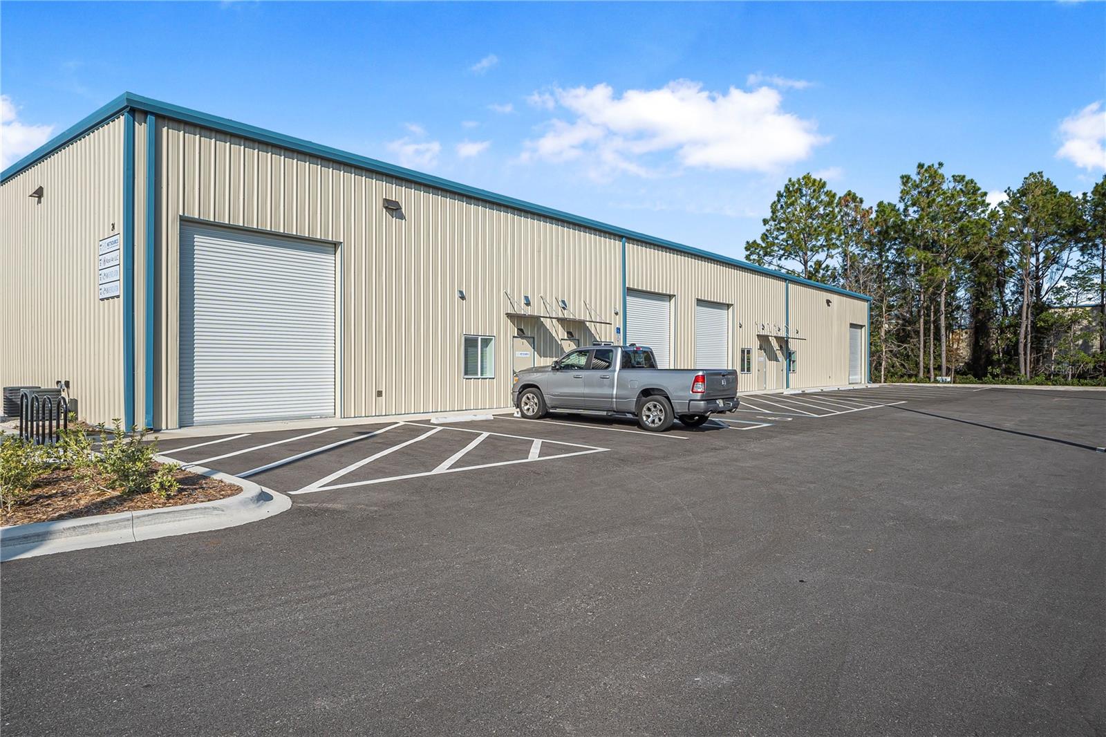 24 HARGROVE GRADE, PALM COAST, FL, 32137