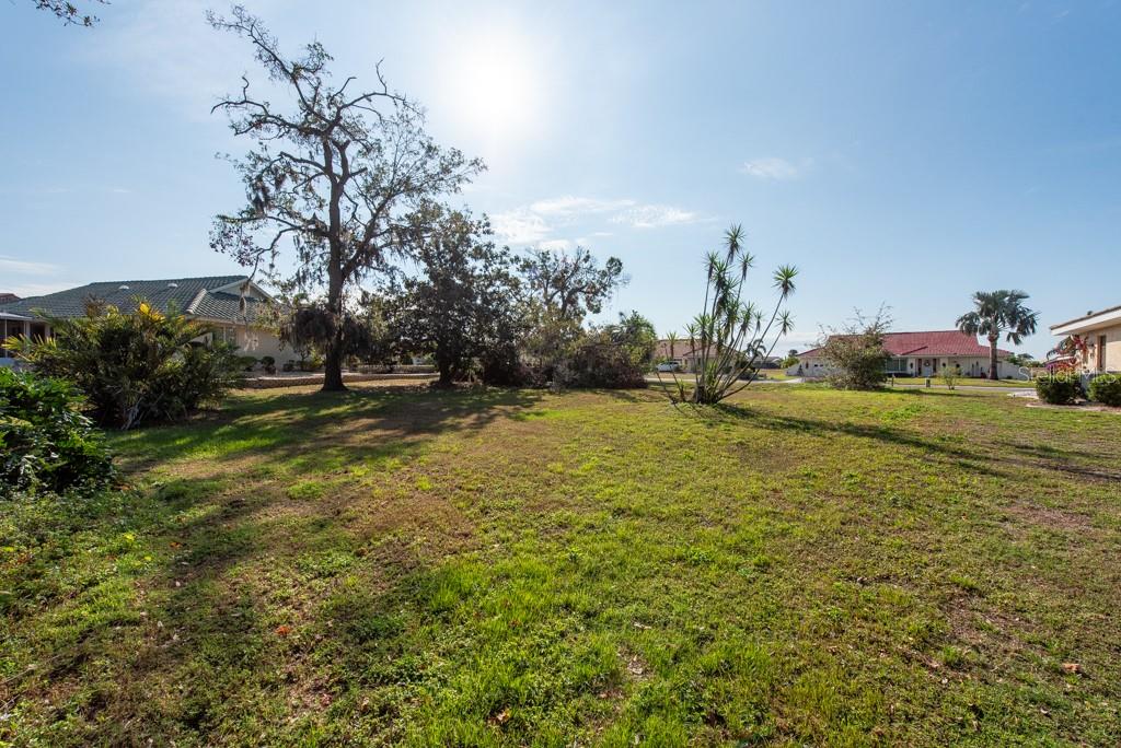 NEW BEDFORD DR, SUN CITY CENTER, FL, 33573