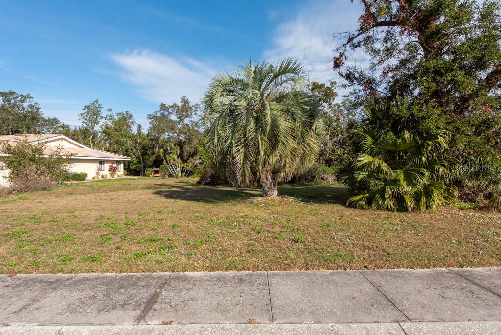 NEW BEDFORD DR, SUN CITY CENTER, FL, 33573