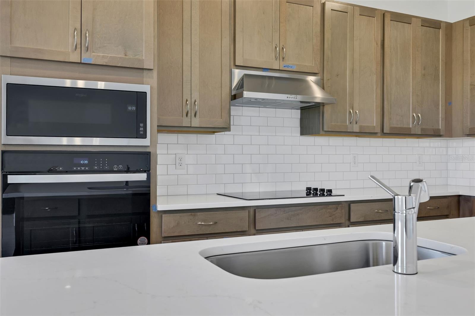 2833 SUPERMARINE RD, TAVARES, FL, 32778