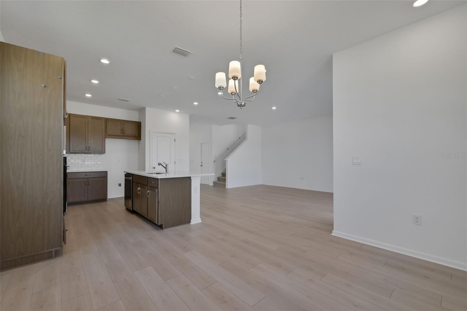 2833 SUPERMARINE RD, TAVARES, FL, 32778