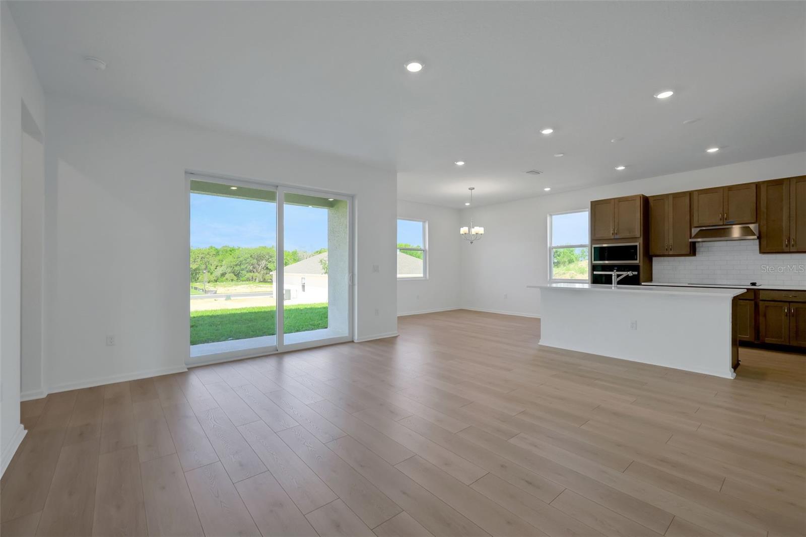 2833 SUPERMARINE RD, TAVARES, FL, 32778