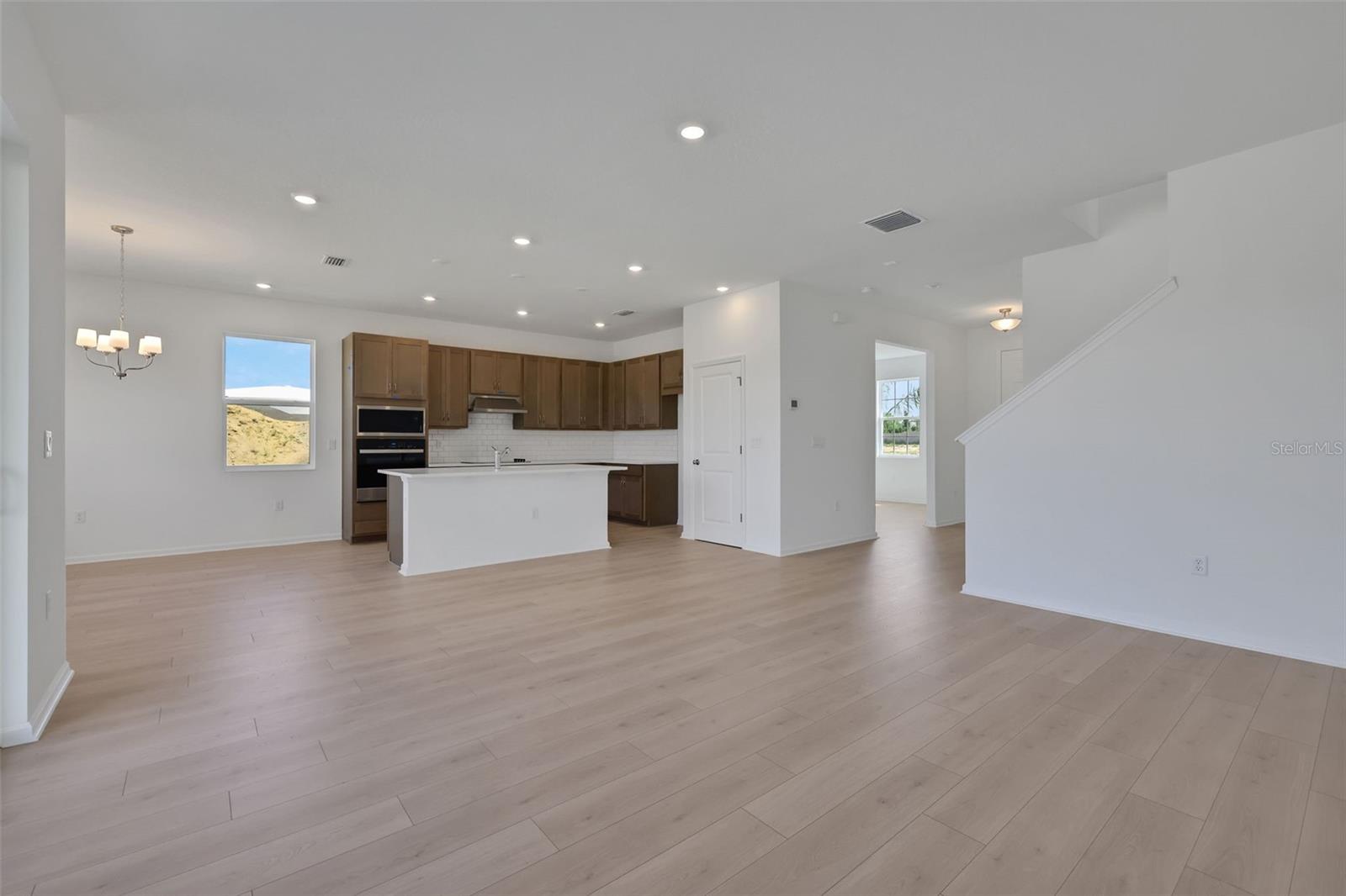 2833 SUPERMARINE RD, TAVARES, FL, 32778