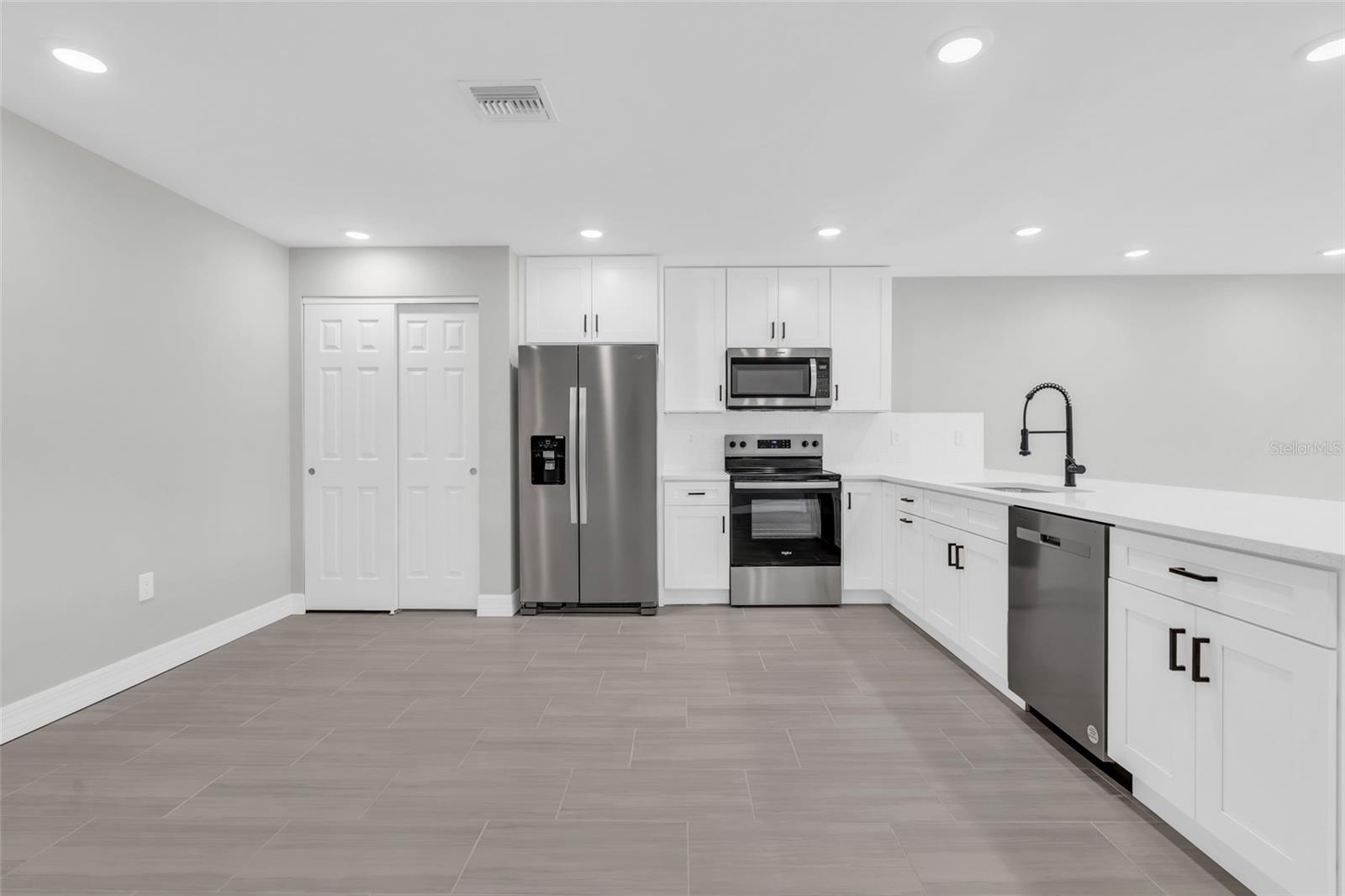 12046 TETZEL AVE, PORT CHARLOTTE, FL, 33981