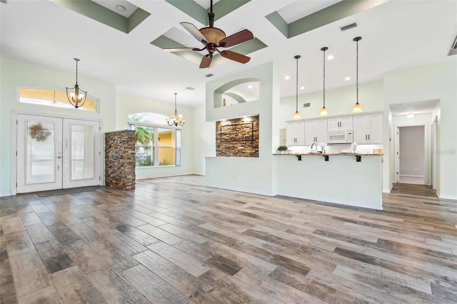 4 EASTGATE LN, PALM COAST, FL, 32164
