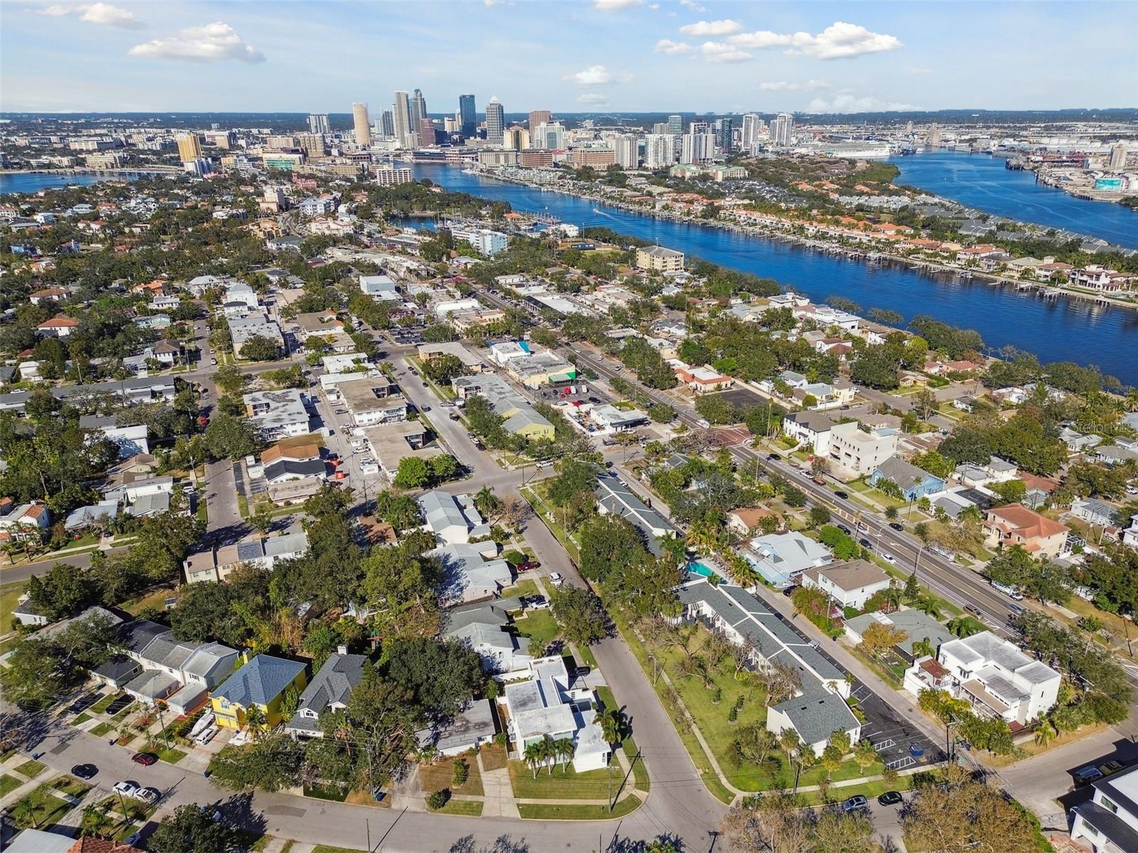 425 CHIPPEWA AVE, TAMPA, FL, 33606