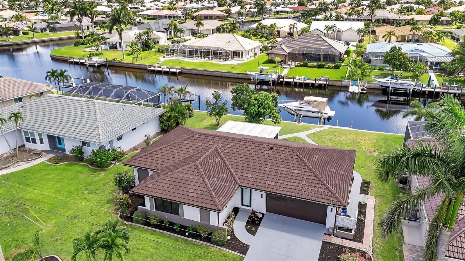 618 SANTA MARGERITA LN, PUNTA GORDA, FL, 33950