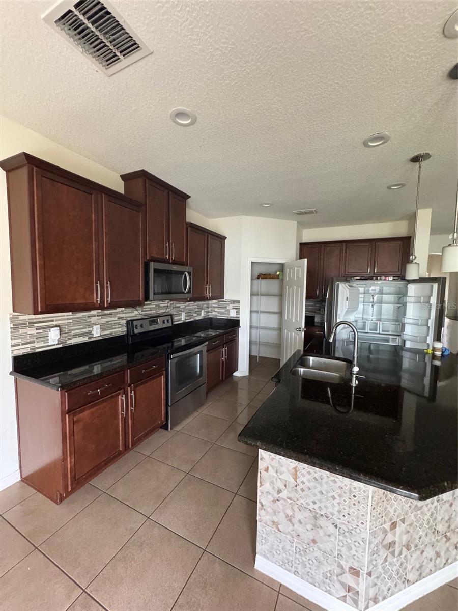 3710 PRAIRIE RESERVE BLVD, ORLANDO, FL, 32824