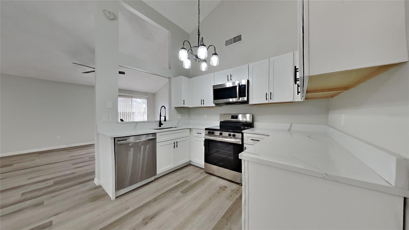 3856 GREEN DOLPHIN DR, PALM HARBOR, FL, 34684