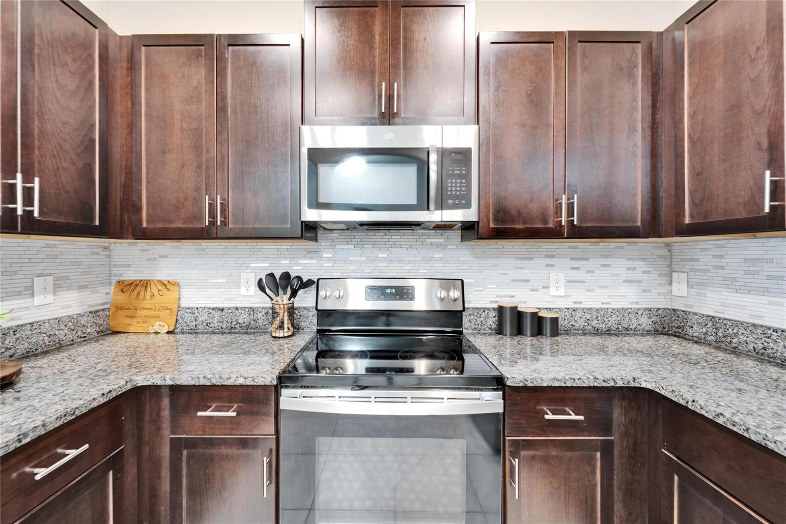 724 ROYAL EMPRESS DR, RUSKIN, FL, 33570