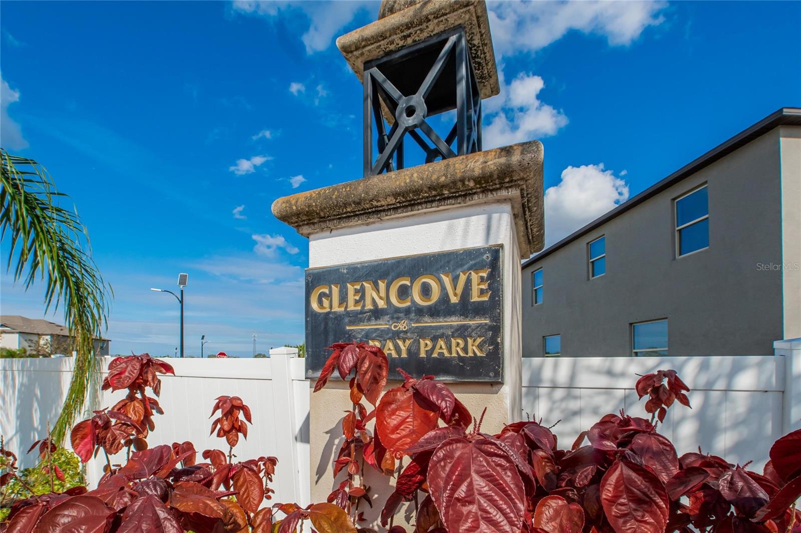 724 ROYAL EMPRESS DR, RUSKIN, FL, 33570