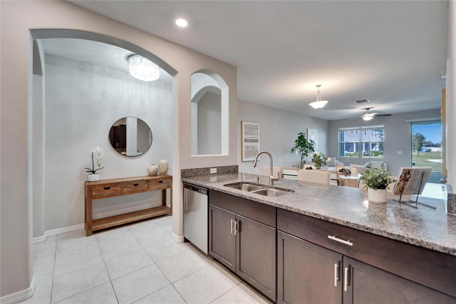 724 ROYAL EMPRESS DR, RUSKIN, FL, 33570