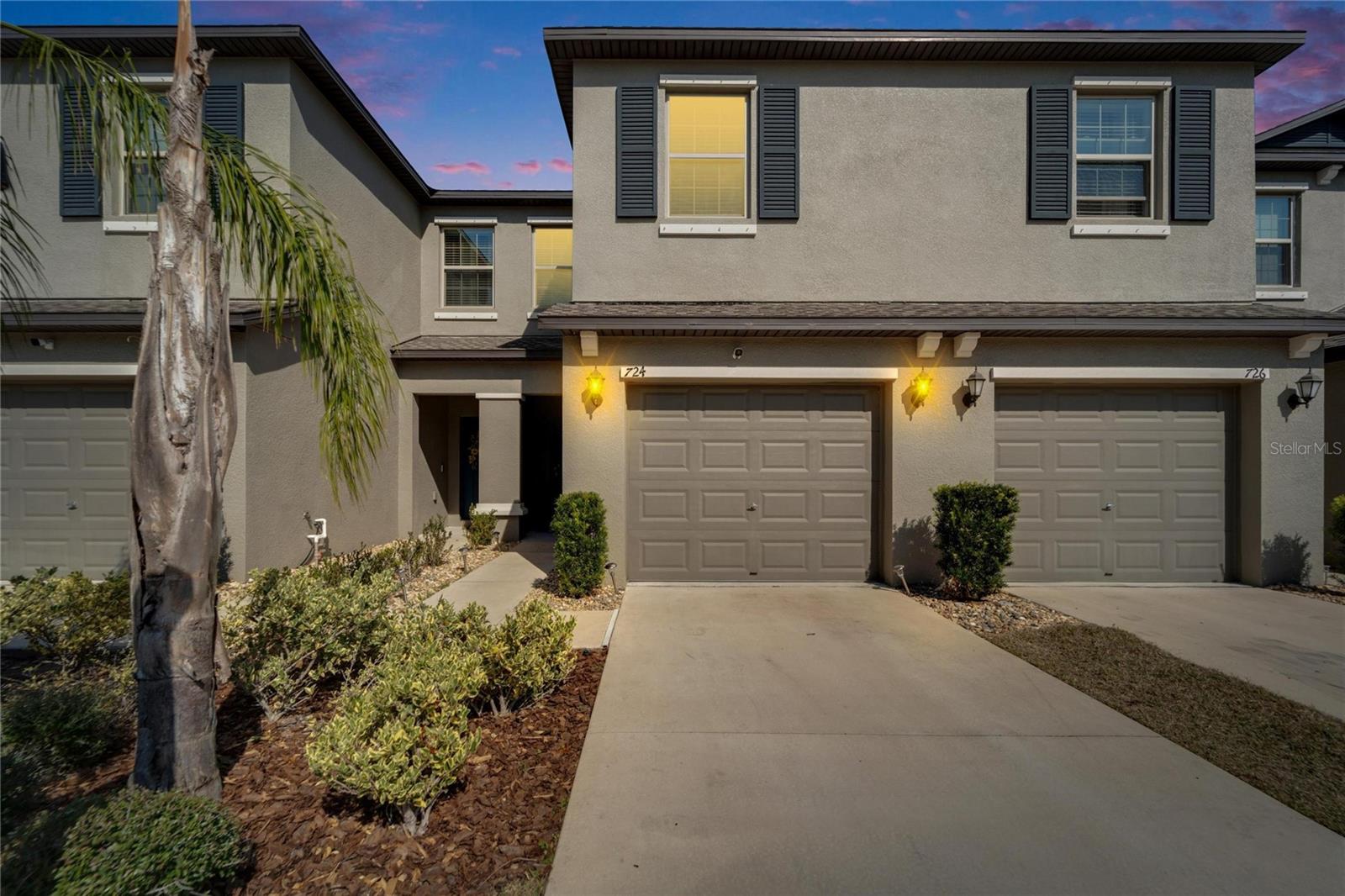 724 ROYAL EMPRESS DR, RUSKIN, FL, 33570