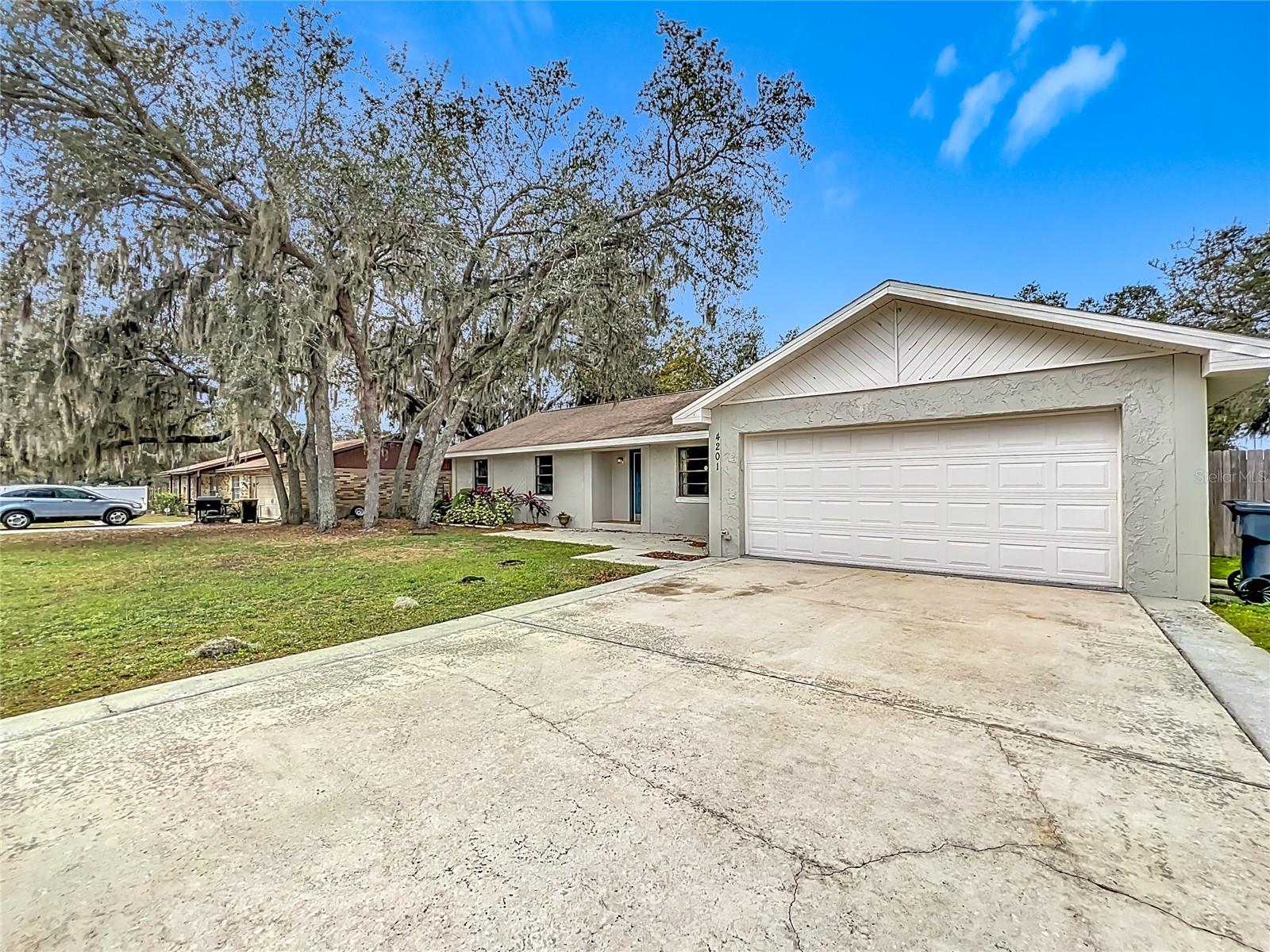 4201 SHADOW WOOD DR, WINTER HAVEN, FL, 33880