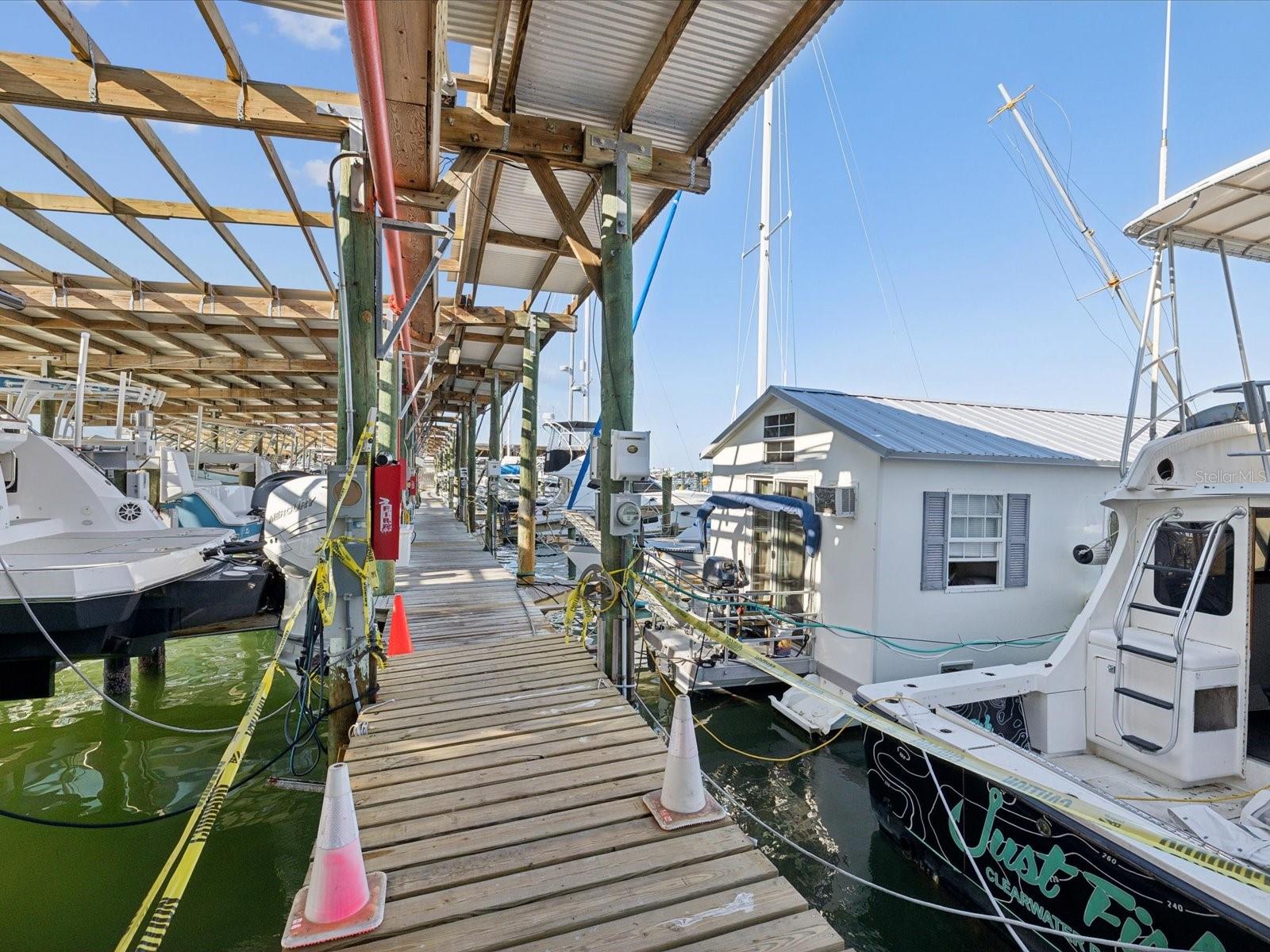 200 WINDWARD PSGE #106, CLEARWATER BEACH, FL, 33767