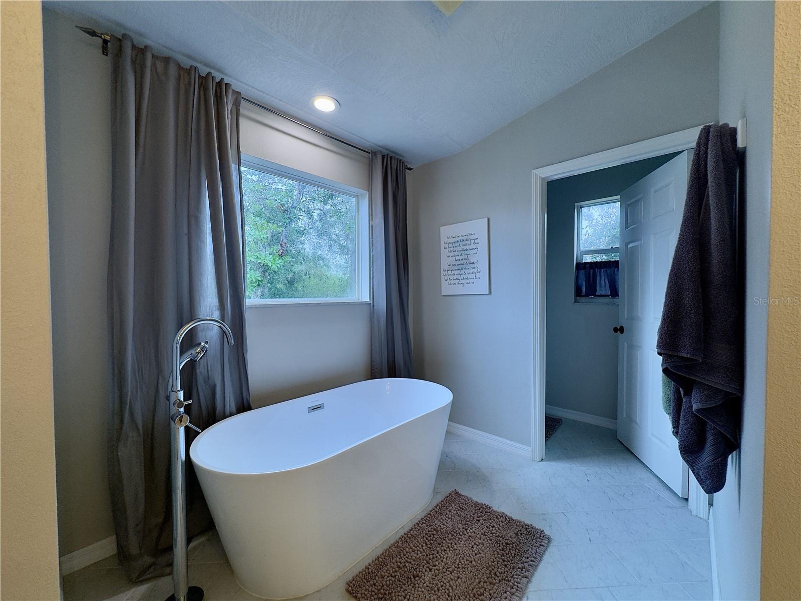 405 LAMBERT AVE, FLAGLER BEACH, FL, 32136