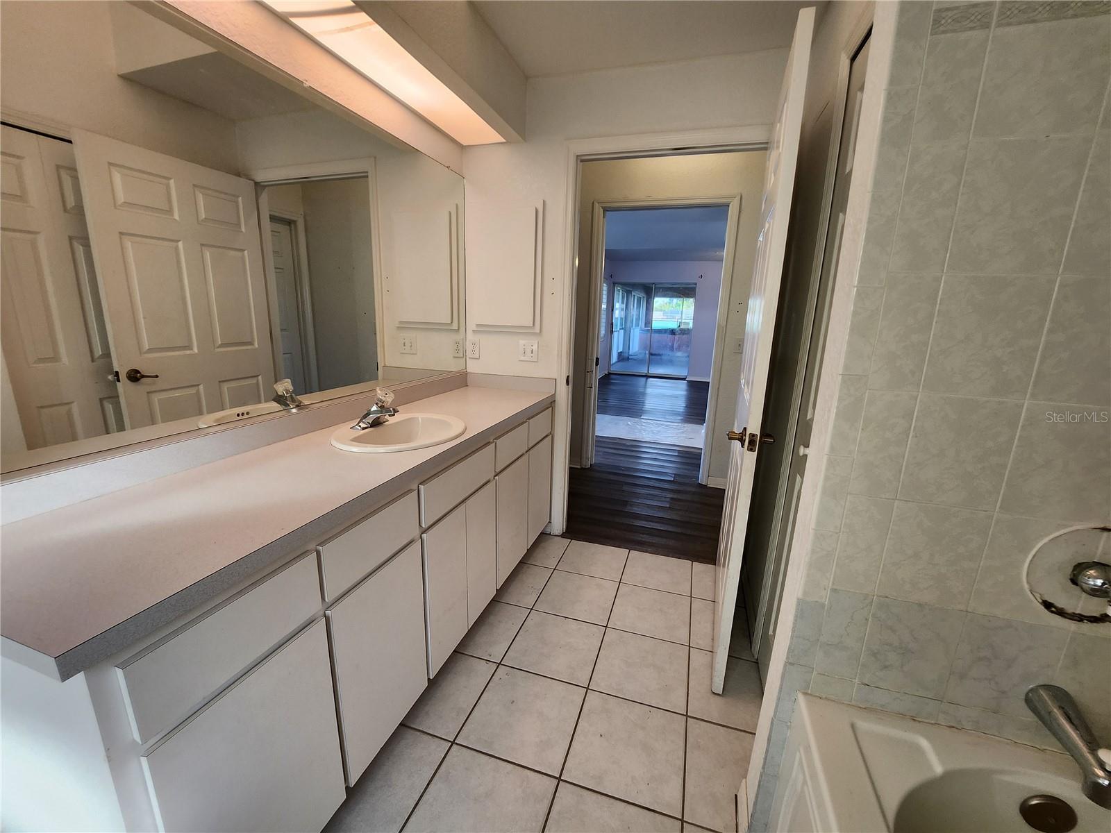 23104 ROUNTREE AVE, PORT CHARLOTTE, FL, 33980