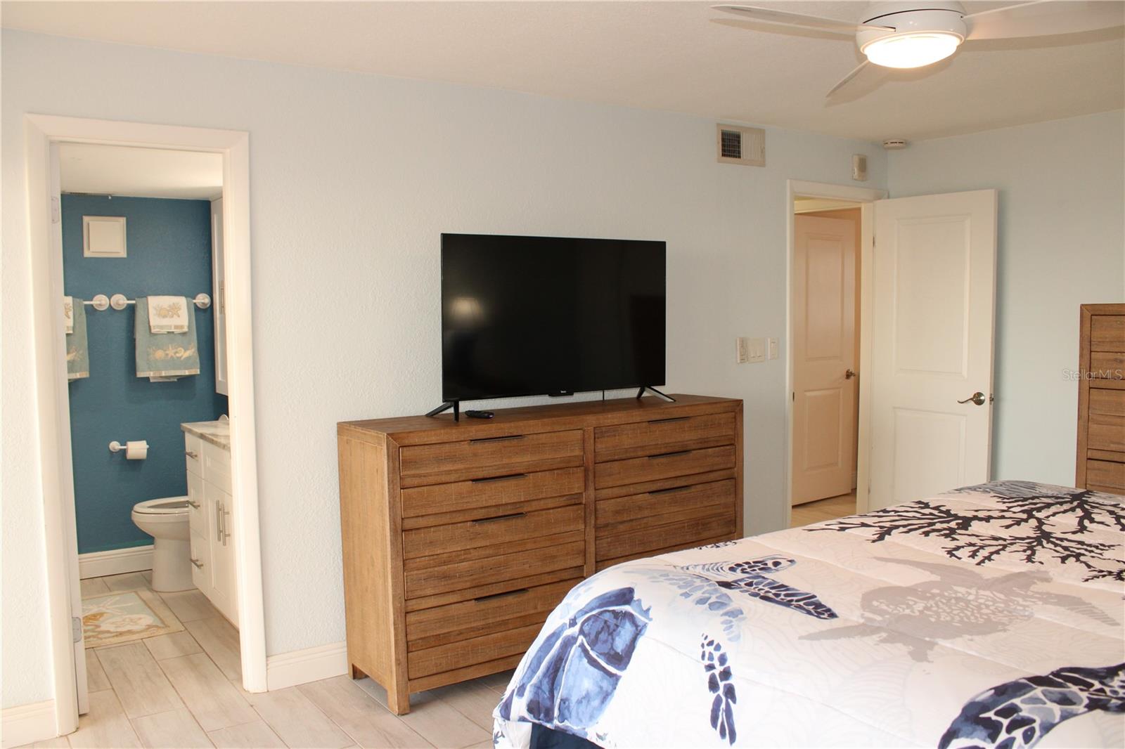 1230 GULF BLVD #606, CLEARWATER BEACH, FL, 33767