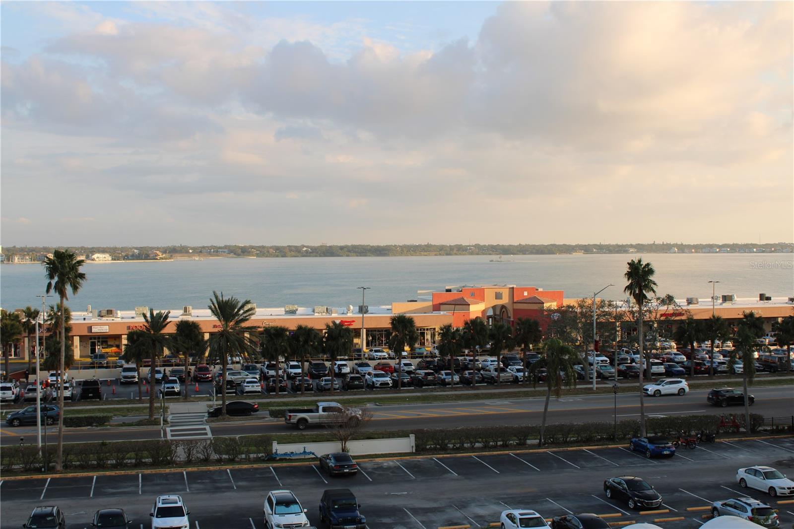 1230 GULF BLVD #606, CLEARWATER BEACH, FL, 33767