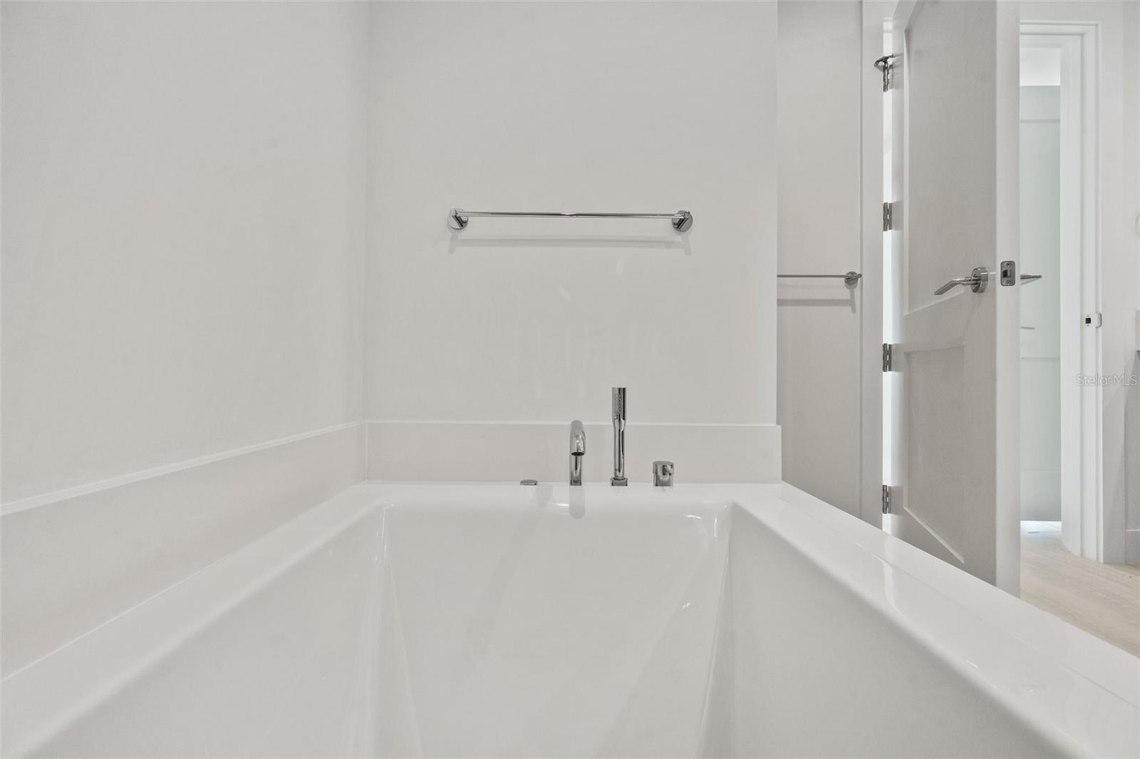 301 1ST ST S #205, ST PETERSBURG, FL, 33701