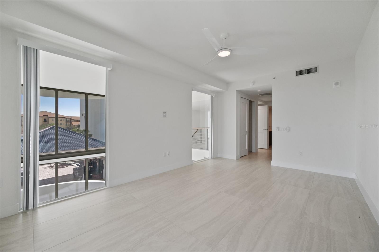 301 1ST ST S #205, ST PETERSBURG, FL, 33701