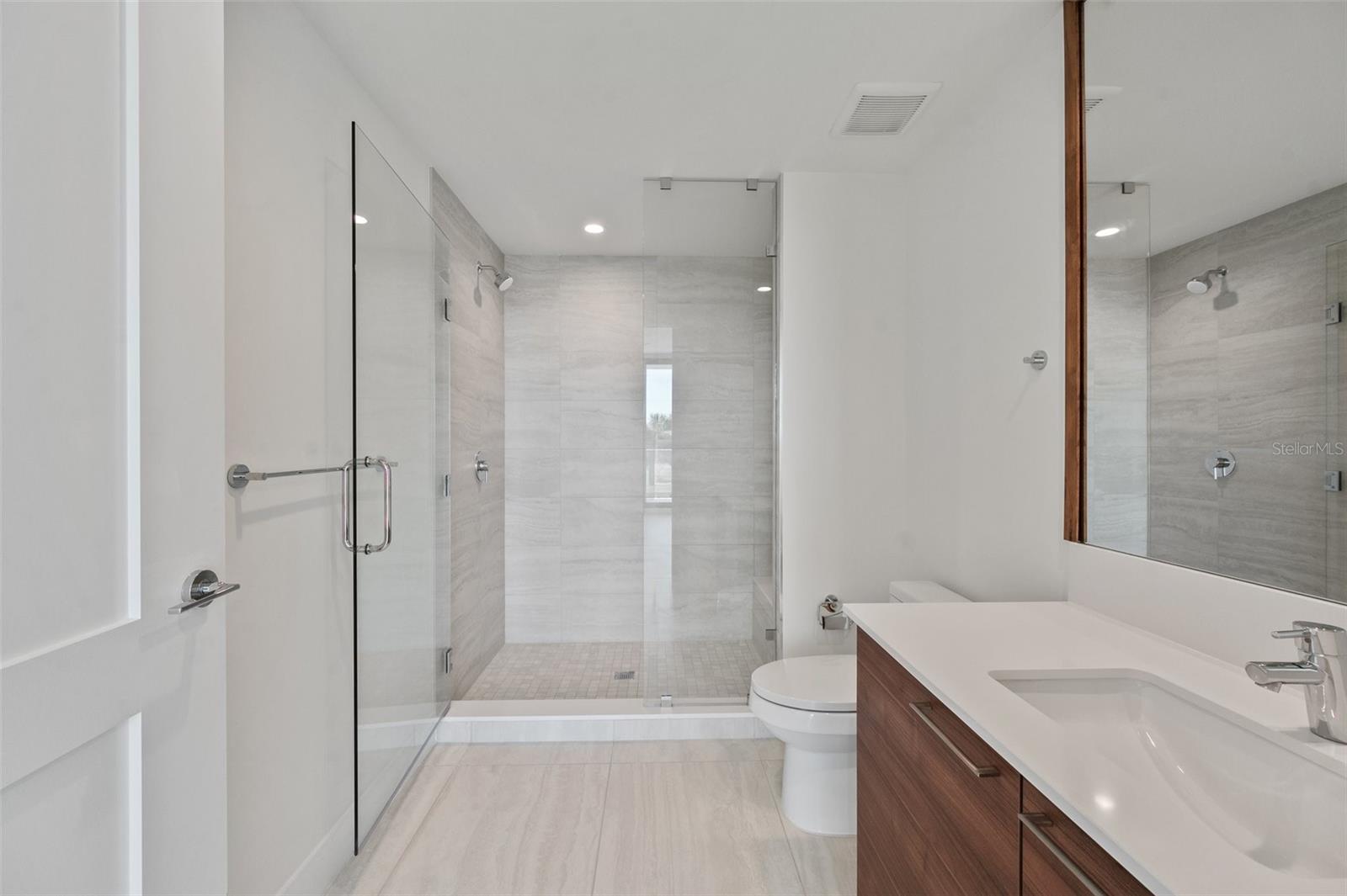 301 1ST ST S #205, ST PETERSBURG, FL, 33701