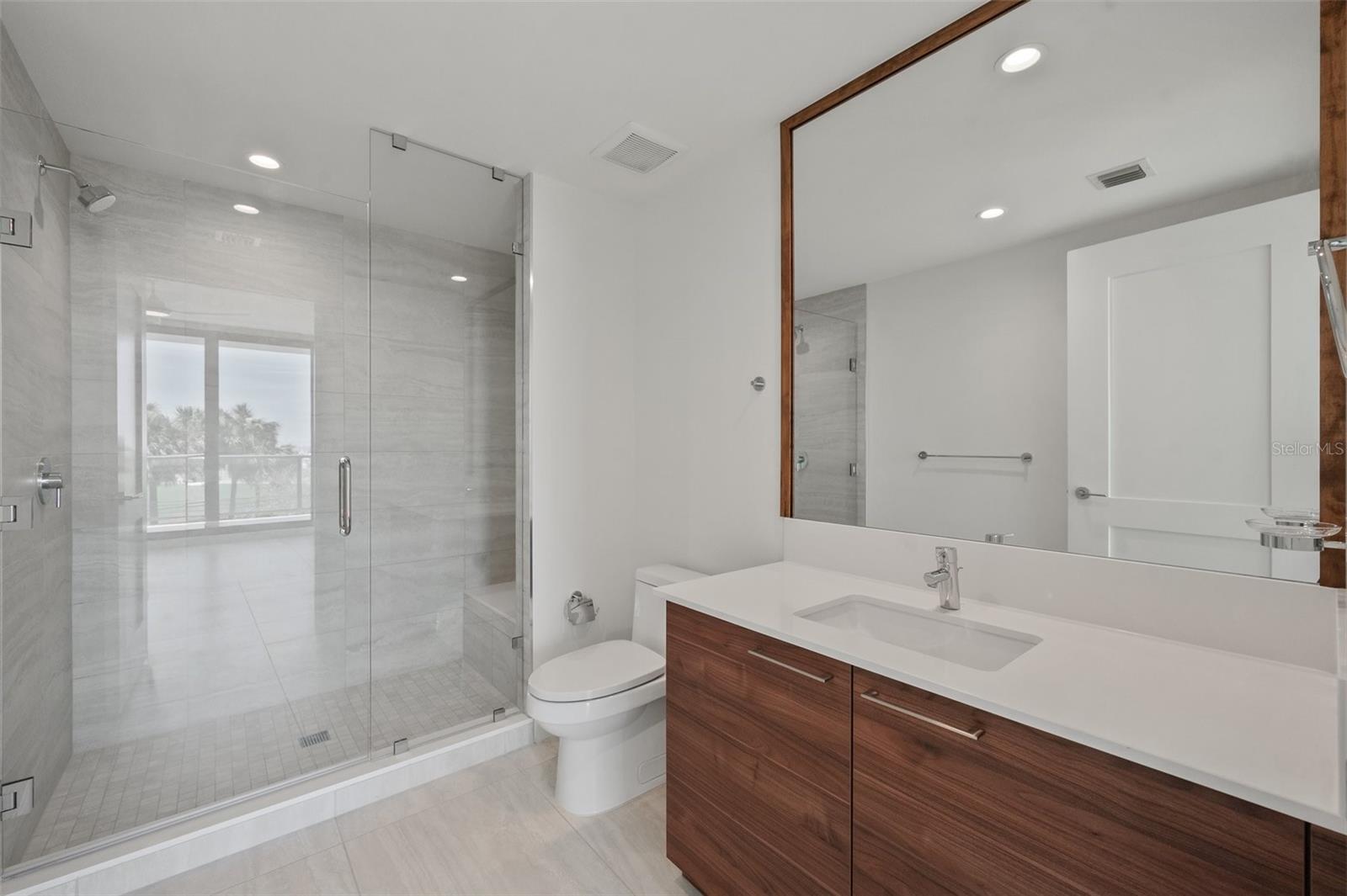 301 1ST ST S #205, ST PETERSBURG, FL, 33701