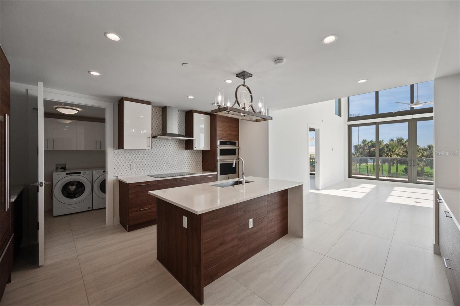 301 1ST ST S #205, ST PETERSBURG, FL, 33701