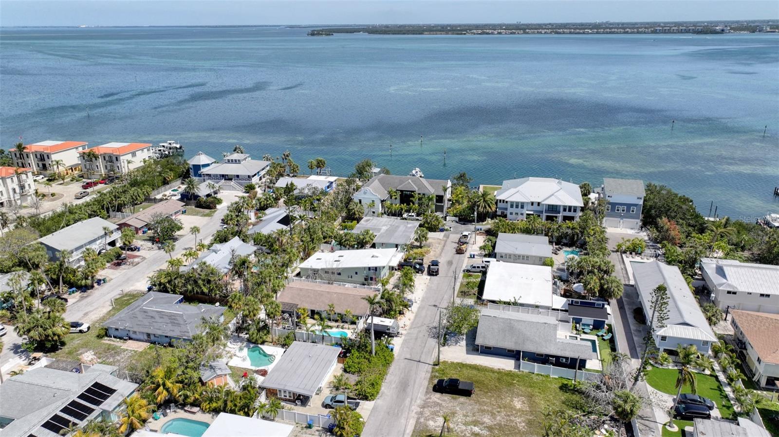 210 HAVERKOS CT, HOLMES BEACH, FL, 34217