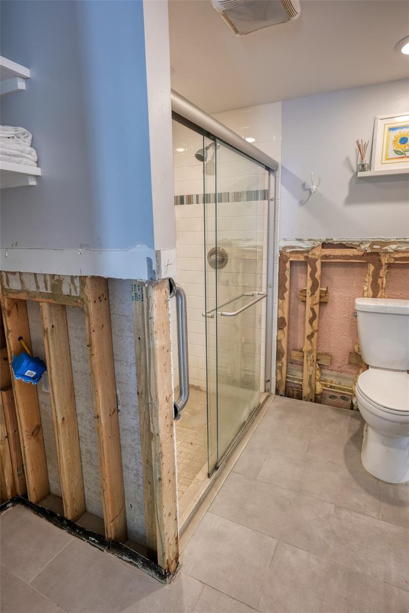 210 HAVERKOS CT, HOLMES BEACH, FL, 34217
