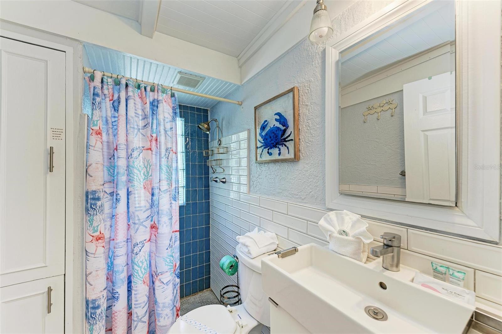 210 HAVERKOS CT, HOLMES BEACH, FL, 34217