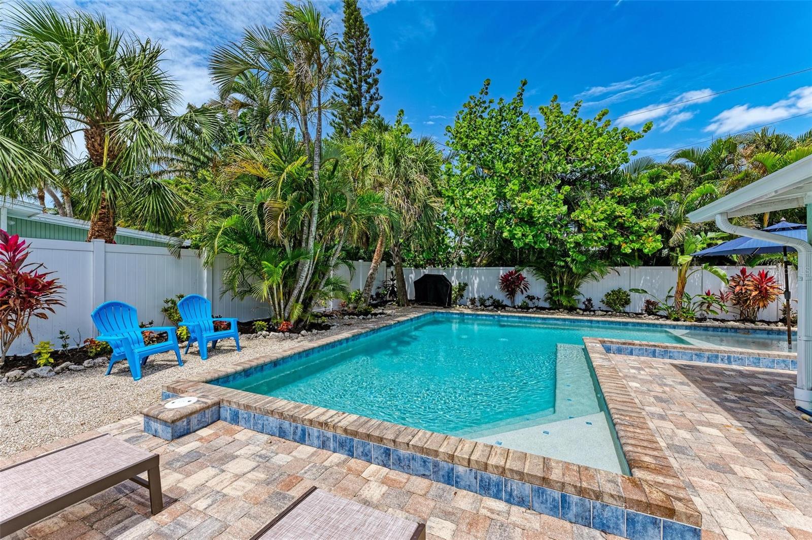 210 HAVERKOS CT, HOLMES BEACH, FL, 34217