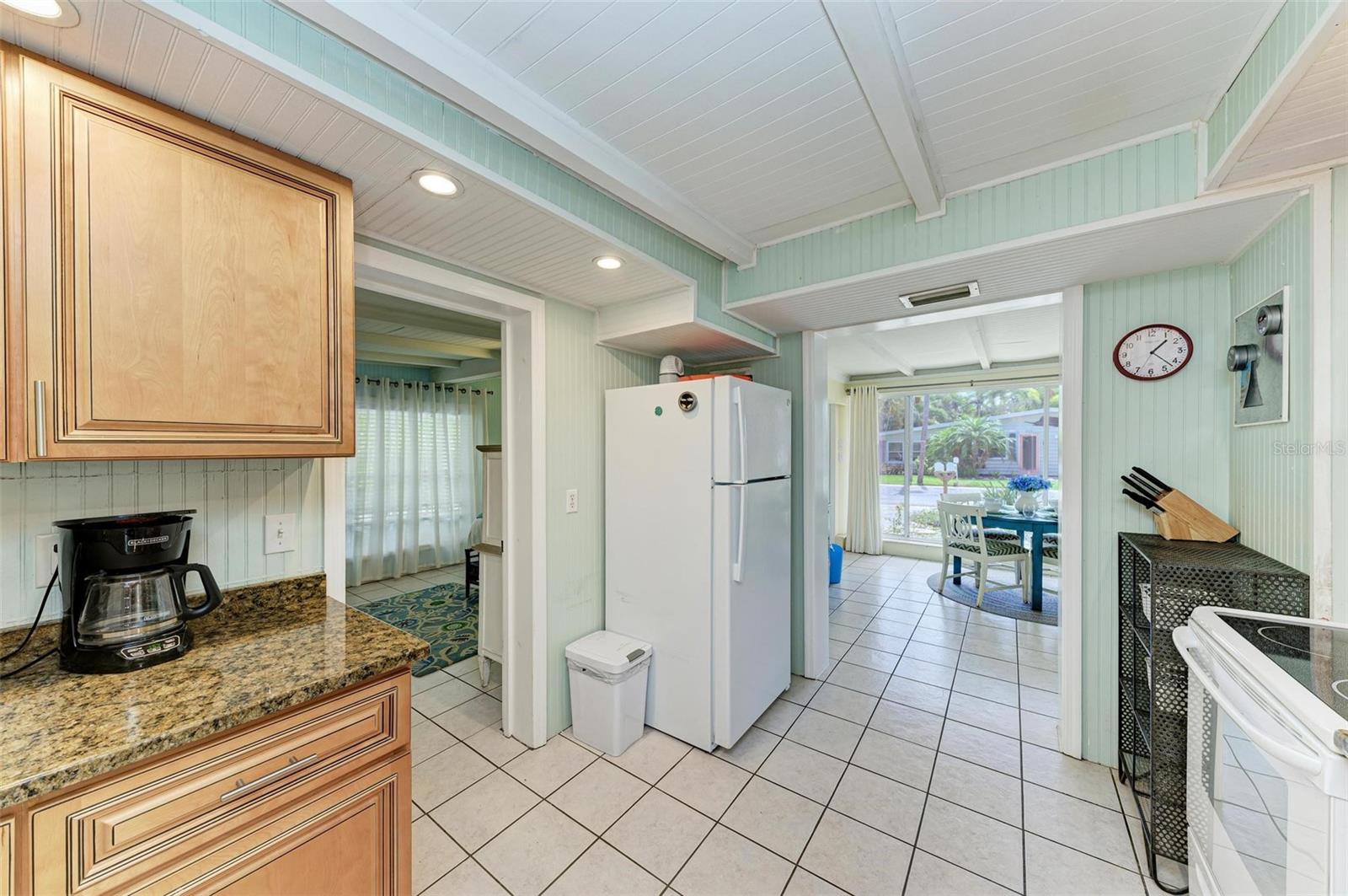 210 HAVERKOS CT, HOLMES BEACH, FL, 34217