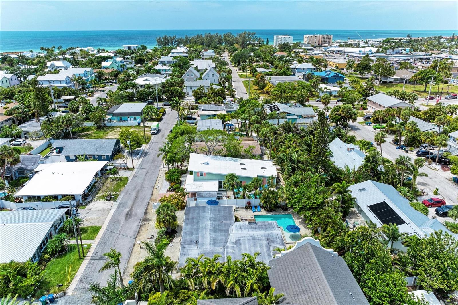 210 HAVERKOS CT, HOLMES BEACH, FL, 34217