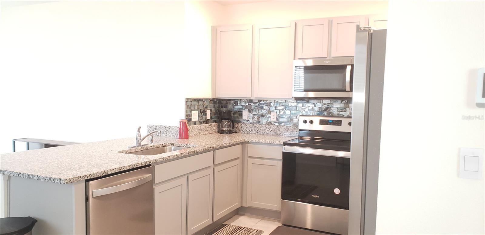 17011 OVAL RUM DR, WIMAUMA, FL, 33598