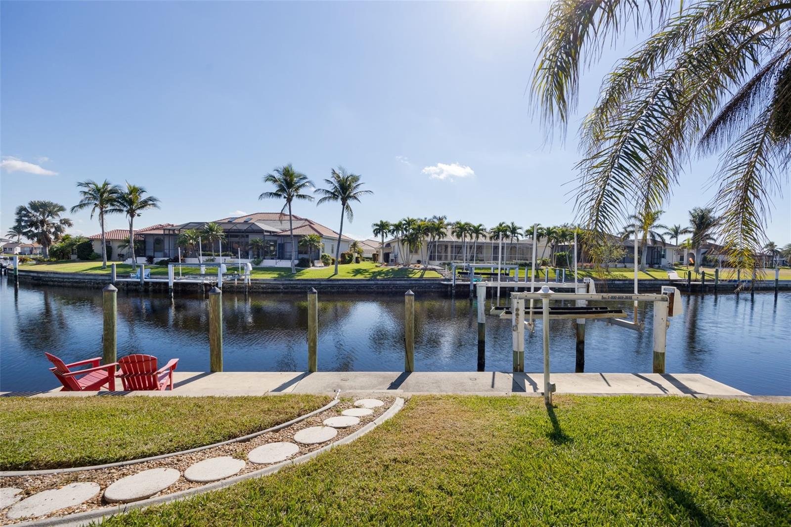 525 MADRID BLVD, PUNTA GORDA, FL, 33950