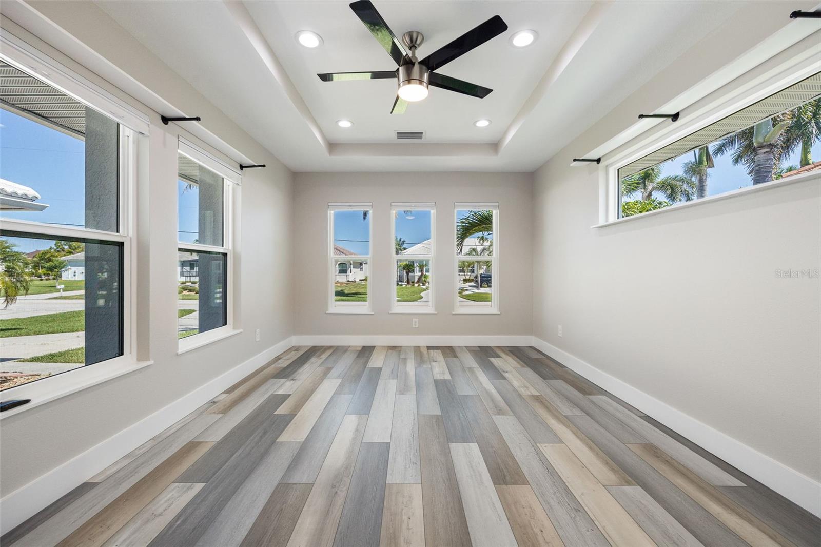 525 MADRID BLVD, PUNTA GORDA, FL, 33950