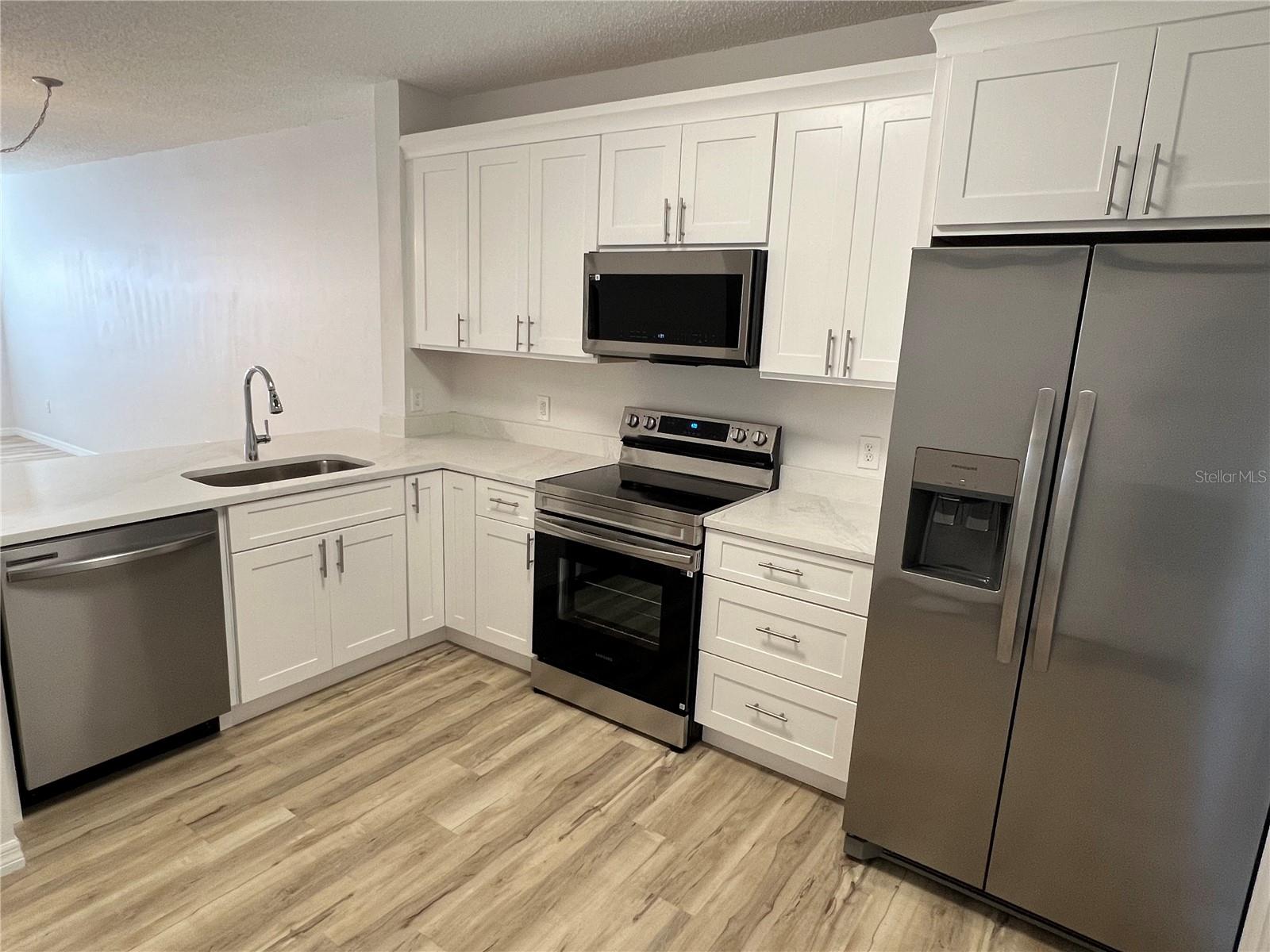 12418 BERKELEY SQUARE DR, TAMPA, FL, 33626