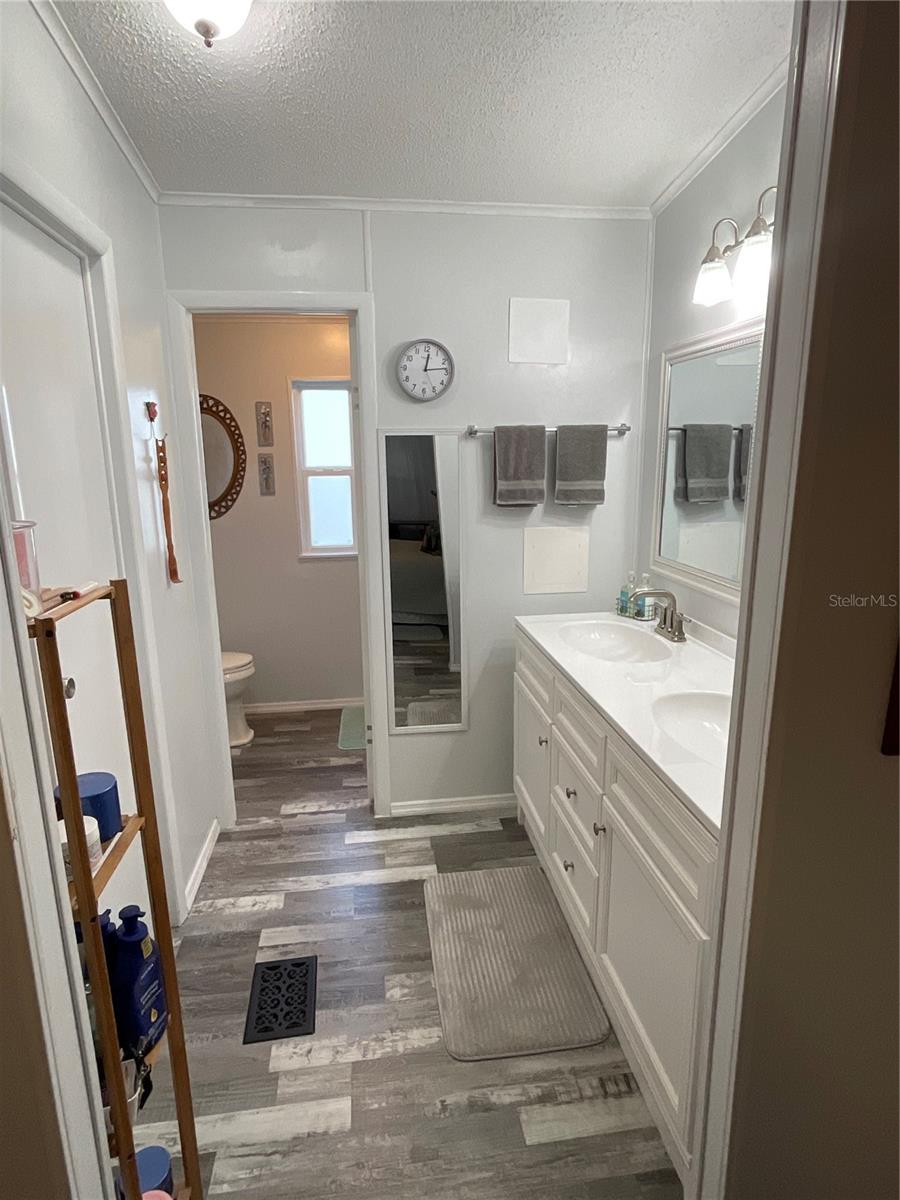 2338 CONESTOGA DR, LEESBURG, FL, 34748