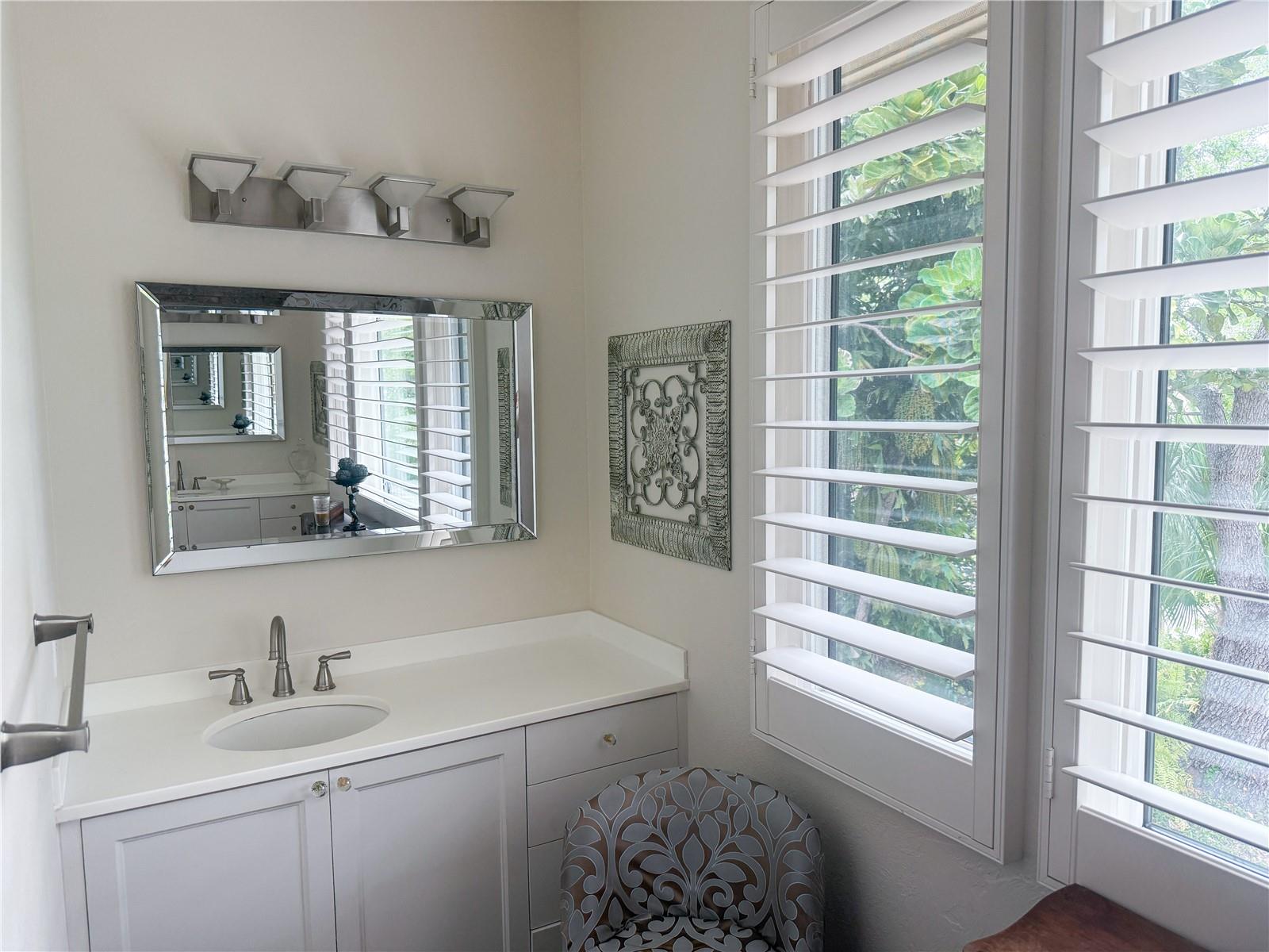 1827 BAYWOOD DR, SARASOTA, FL, 34231