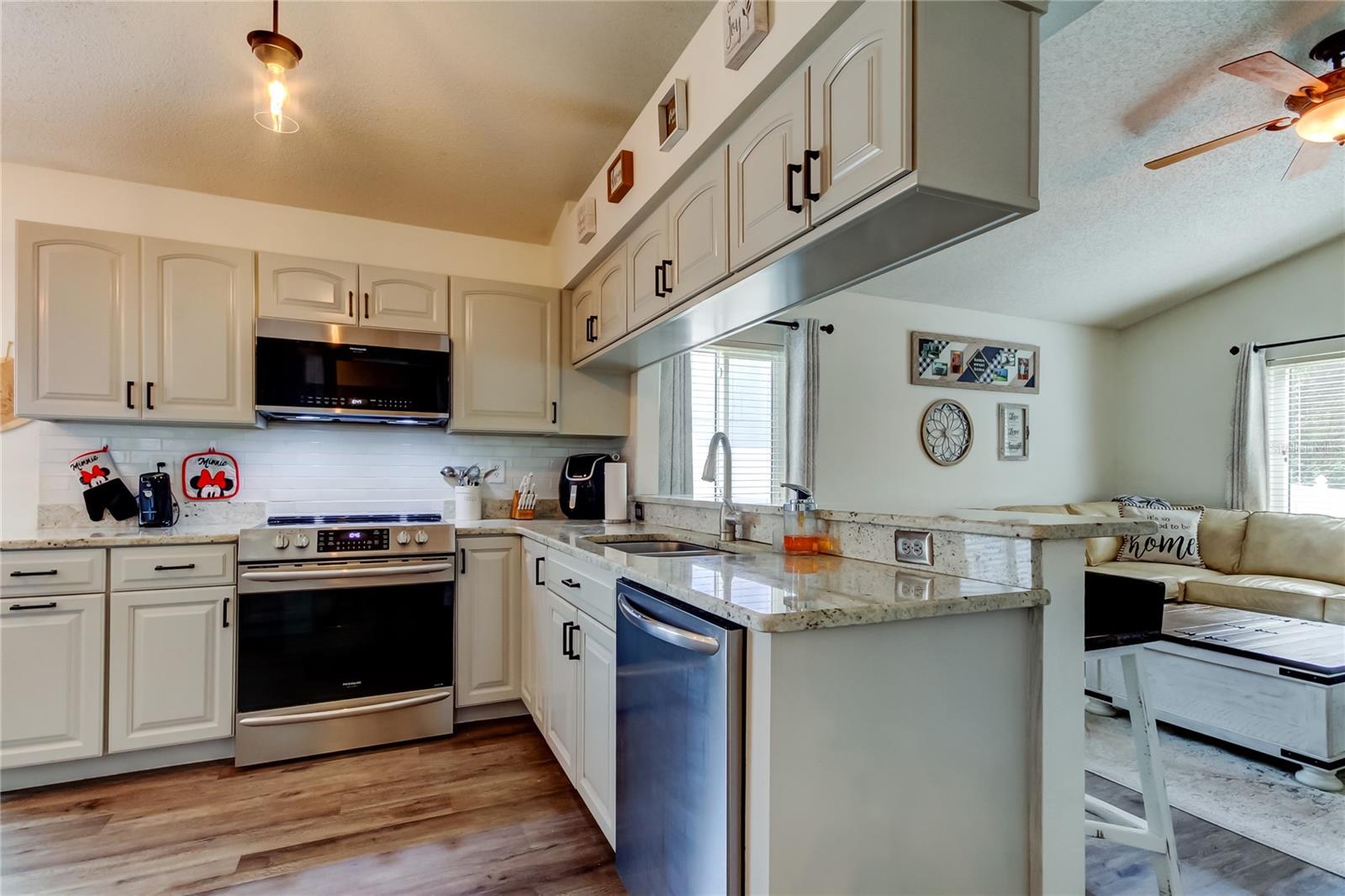 9702 FREDERICKSBURG RD, TAMPA, FL, 33635