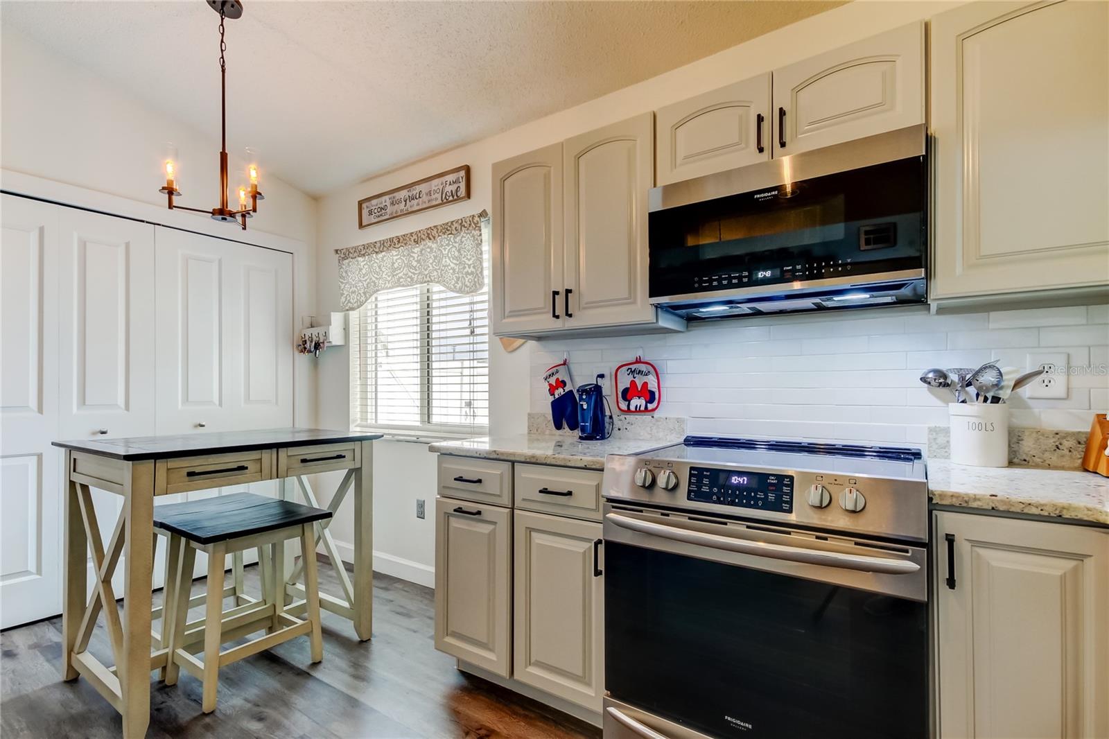 9702 FREDERICKSBURG RD, TAMPA, FL, 33635