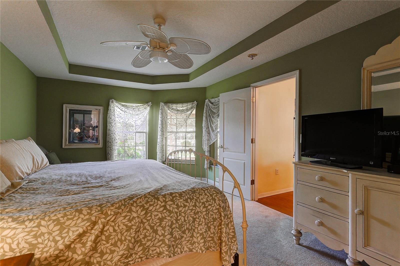 10105 MOSHIE LN, SAN ANTONIO, FL, 33576