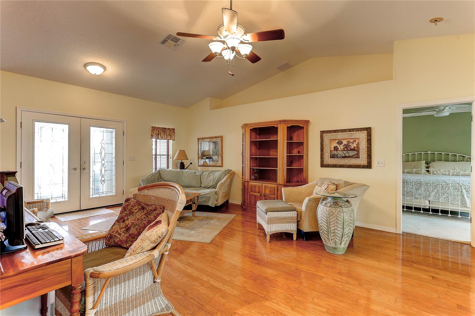 10105 MOSHIE LN, SAN ANTONIO, FL, 33576