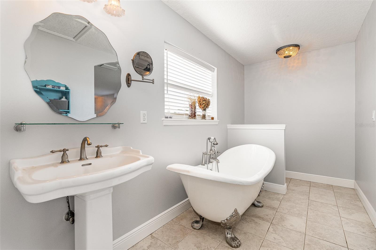4625 ADDIE AVE, MIMS, FL, 32754