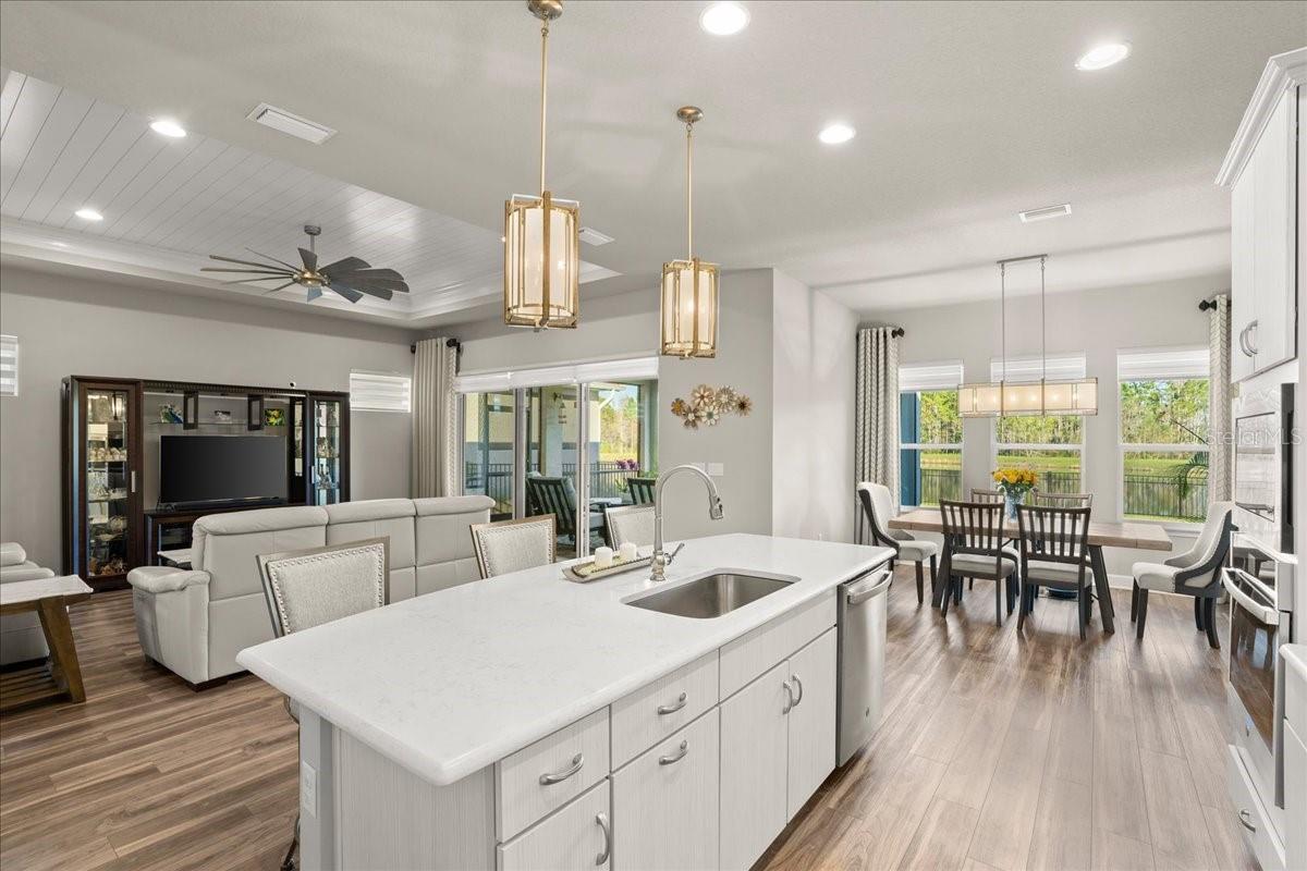 588 MOSAIC BLVD, DAYTONA BEACH, FL, 32124