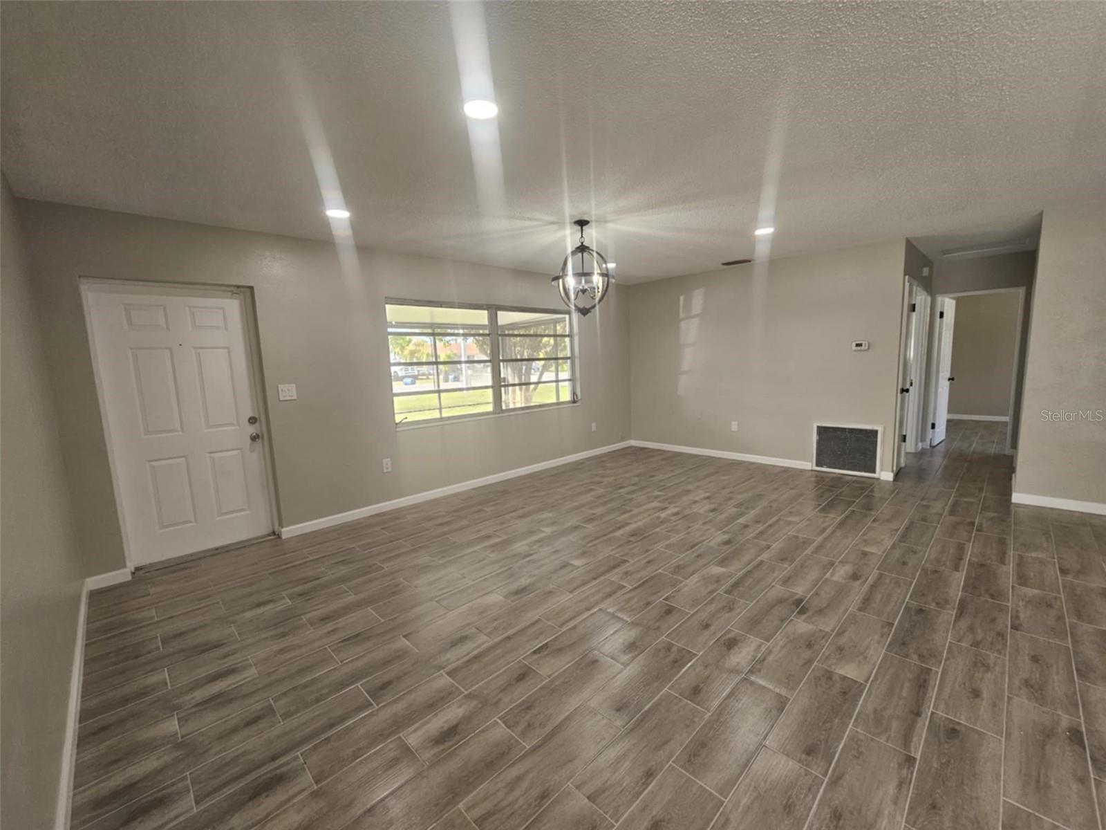 2807 3RD ST E, BRADENTON, FL, 34208