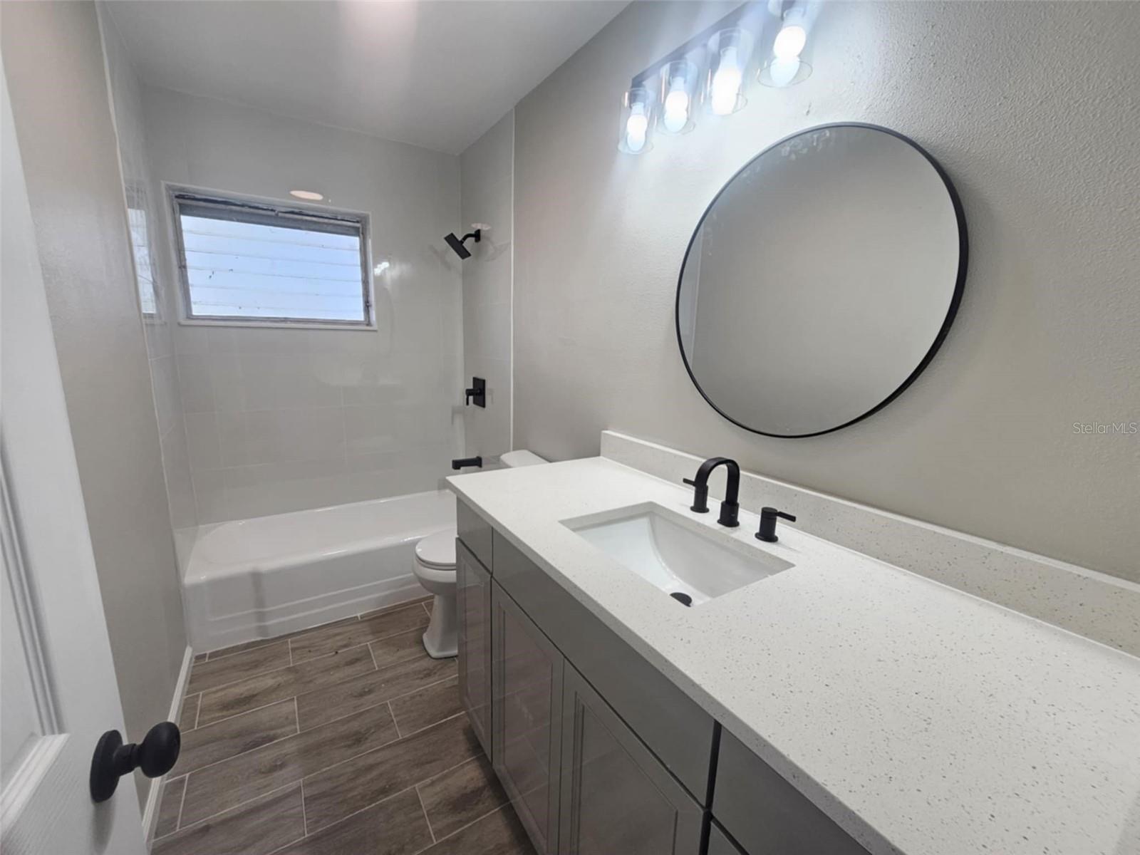 2807 3RD ST E, BRADENTON, FL, 34208