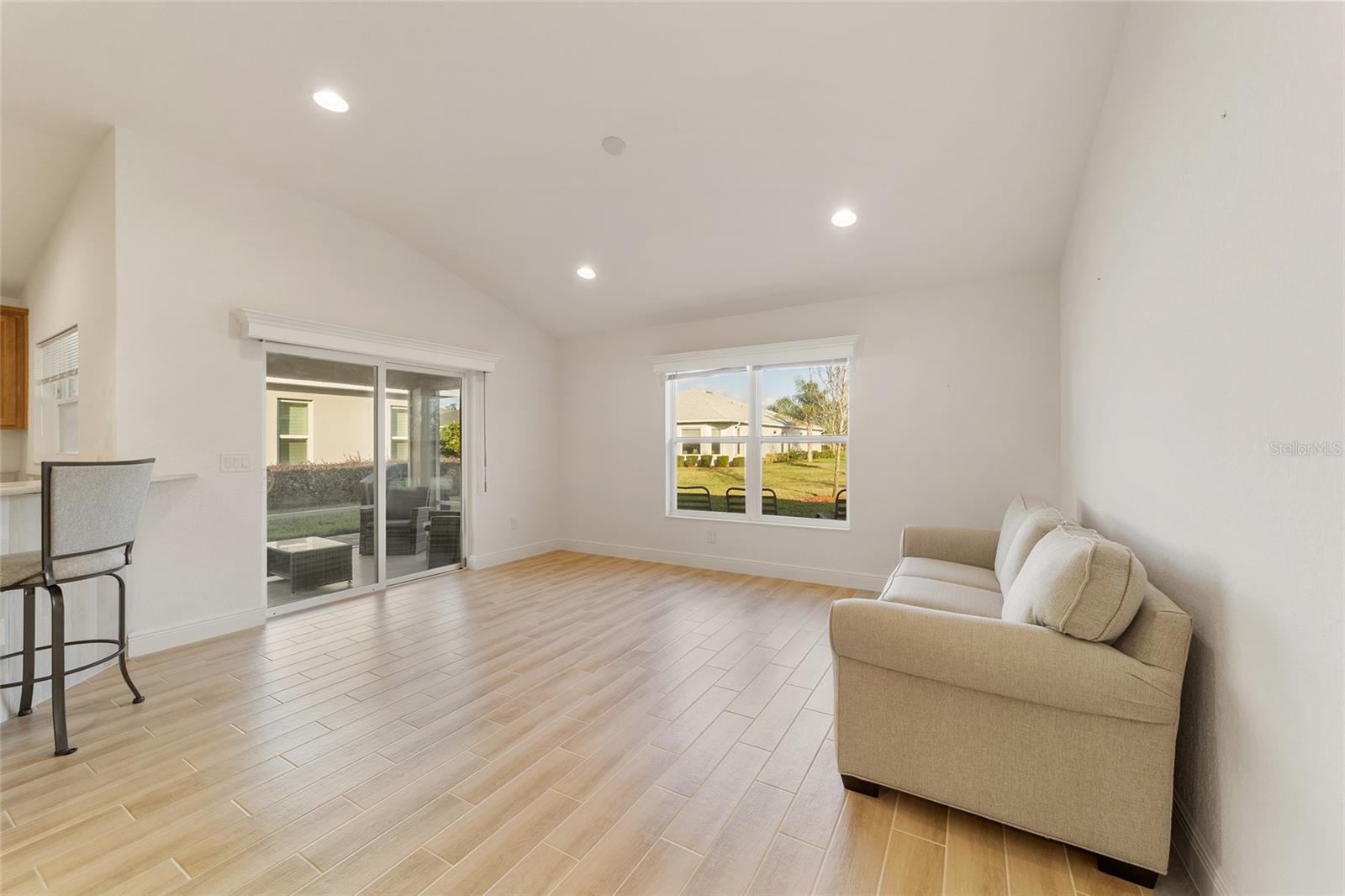10349 SILVER MAPLE AVE, OXFORD, FL, 34484